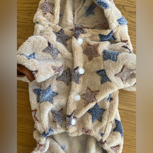 Fluffy Star Onesie For Dogs - Picture 4 of 4
